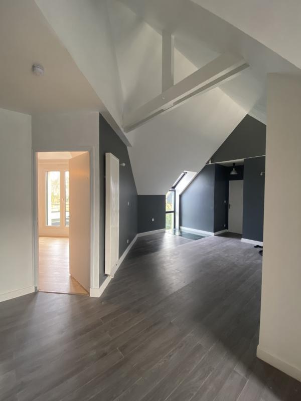 Maison - 210 m² - 9 pièces