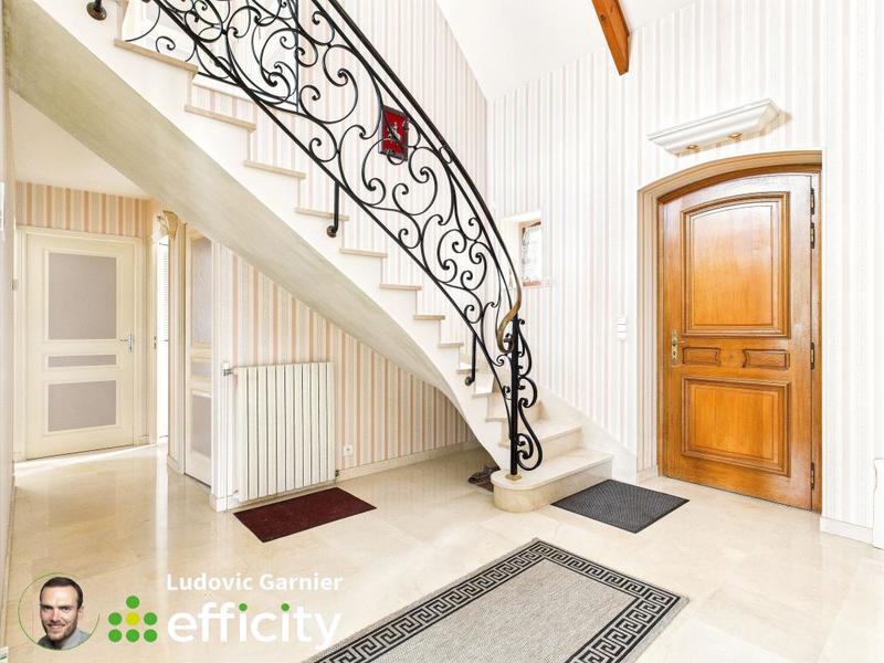 Maison - 190 m² - 6 pièces