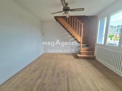 Maison - 90 m² - 6 pièces