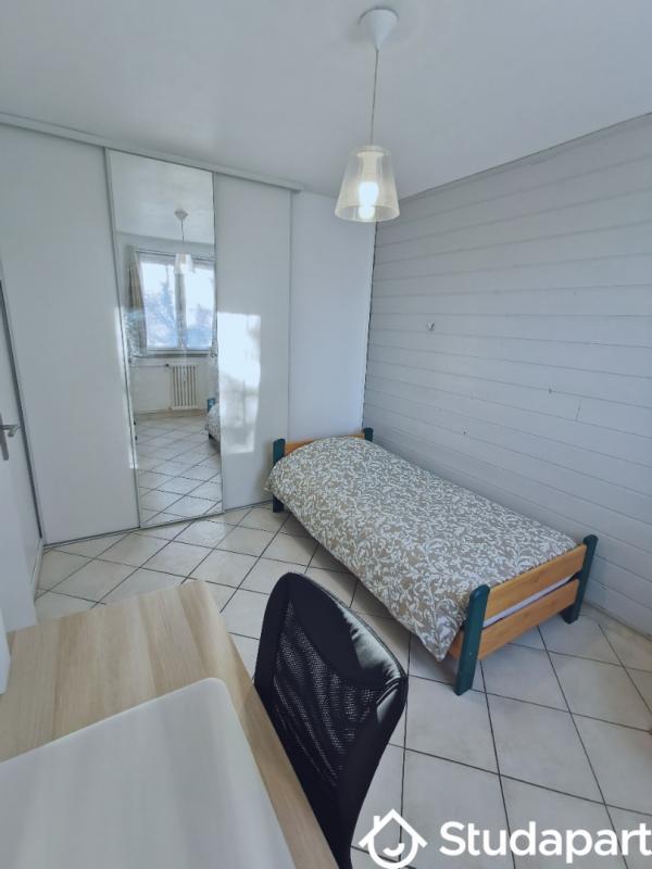 Chambre - 10 m² - 1 pièce