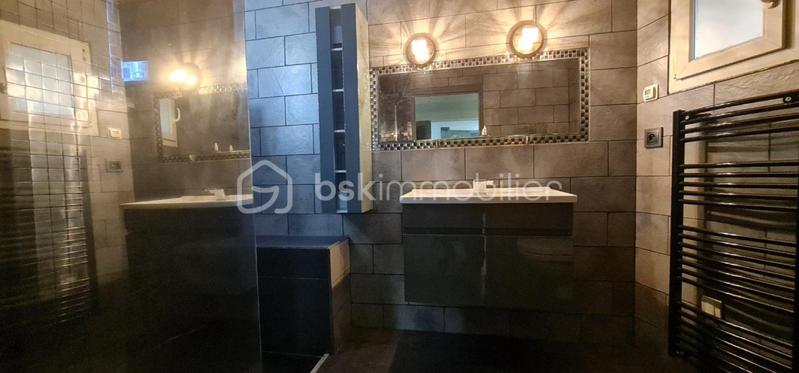 Appartement - 91 m² - 3 pièces