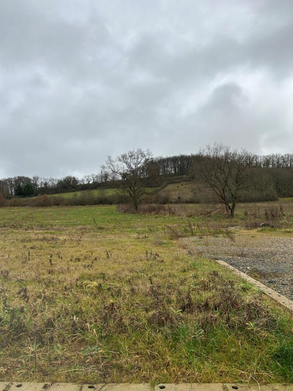 Terrain constructible - 1 000 m²