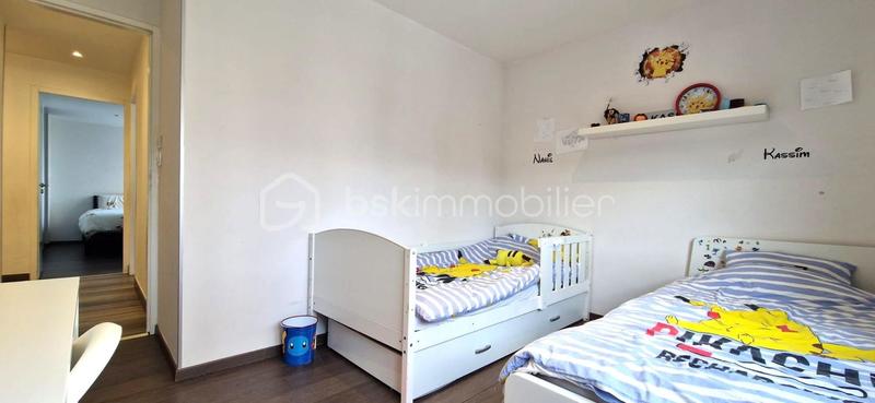 Appartement - 94 m² - 5 pièces