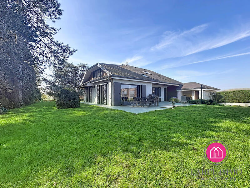 Maison - 141 m² - 5 pièces