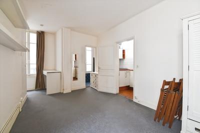 Studio - 25 m² - 1 pièce