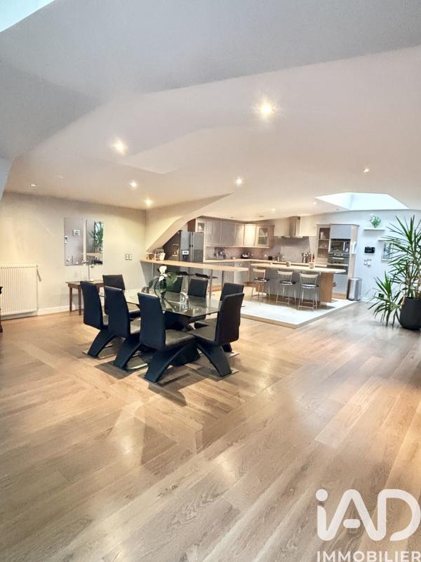 Loft - 330 m² - 7 pièces