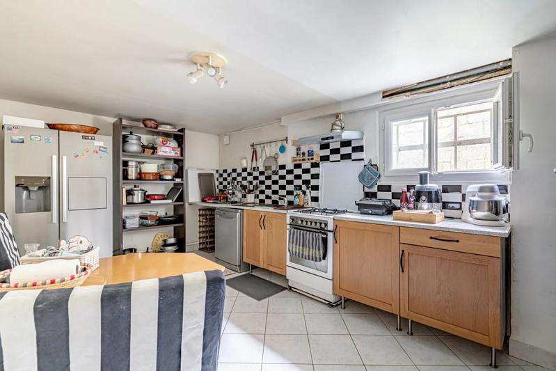 Maison - 200 m² - 8 pièces