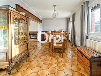 Maison - 91 m² - 5 pièces