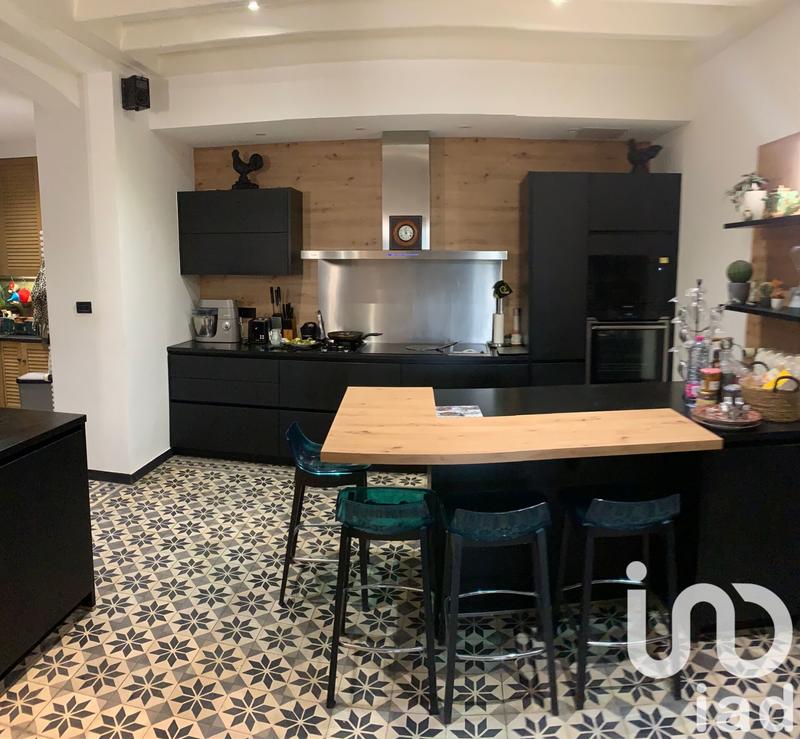 Maison - 500 m² - 13 pièces