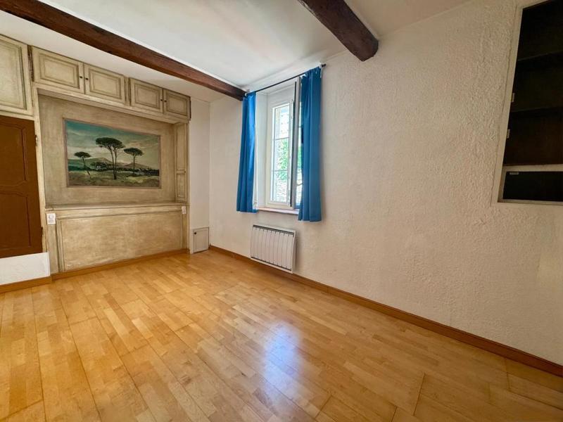 Appartement - 93 m² - 3 pièces