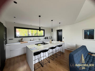 Maison - 143 m² - 4 pièces