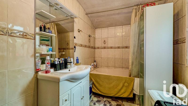 Maison - 95 m² - 5 pièces