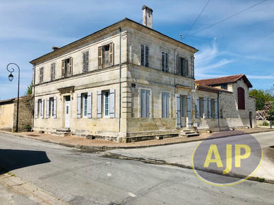 Maison bourgeoise - 230 m² - 5 pièces
