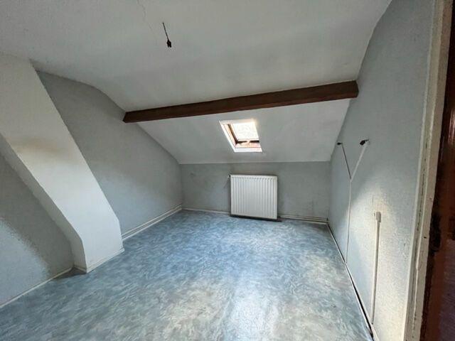 Maison - 93 m² - 5 pièces