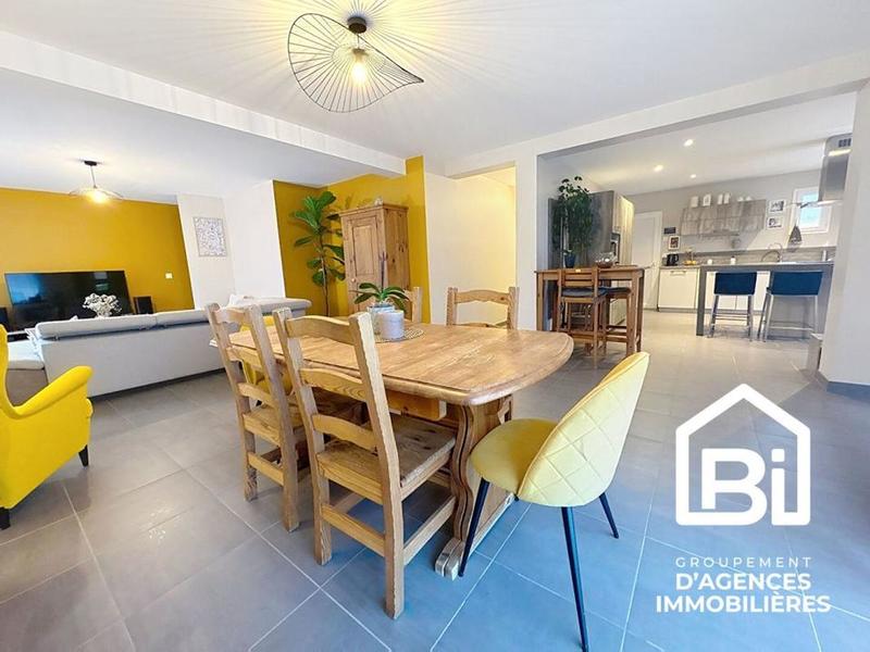 Maison - 145 m² - 6 pièces