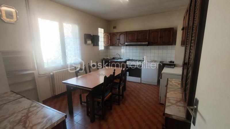 Maison jumelée - 290 m² - 14 pièces