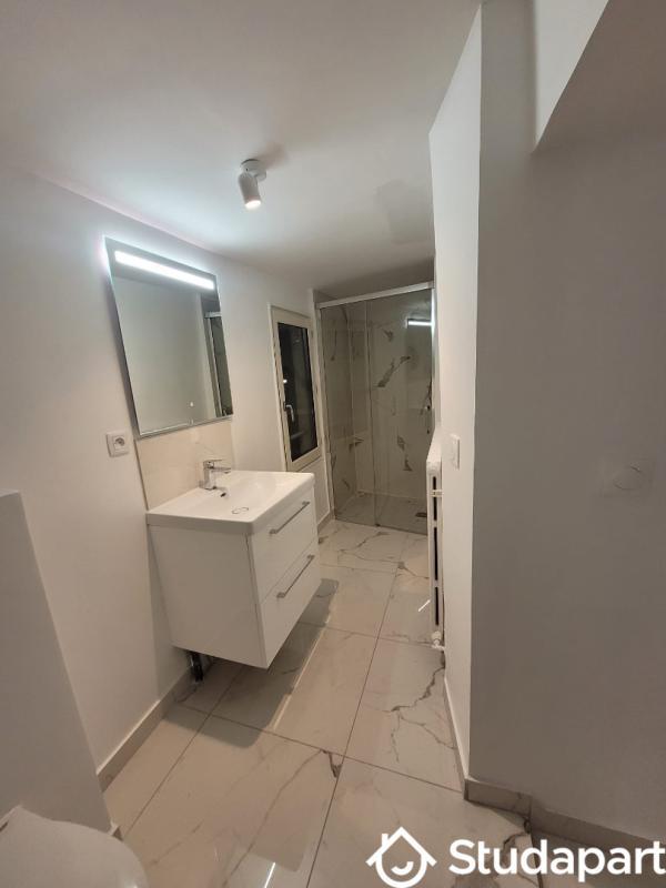 Chambre - 25 m² - 1 pièce