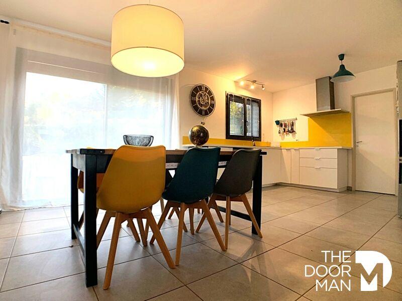 Maison - 110 m² - 5 pièces