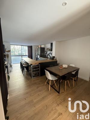 Appartement - 82 m² - 3 pièces