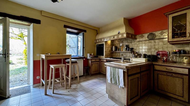 Maison - 220 m² - 9 pièces