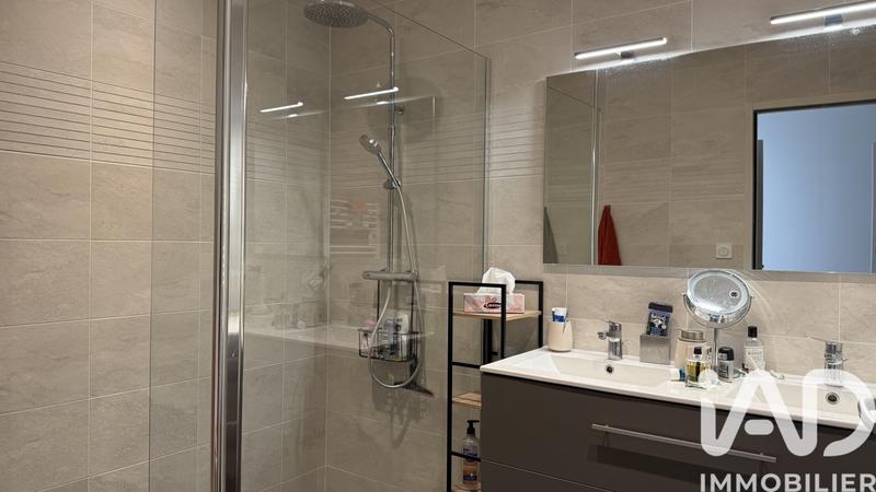 Maison - 93 m² - 4 pièces