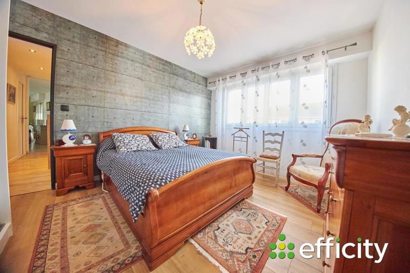 Appartement - 82 m² - 3 pièces