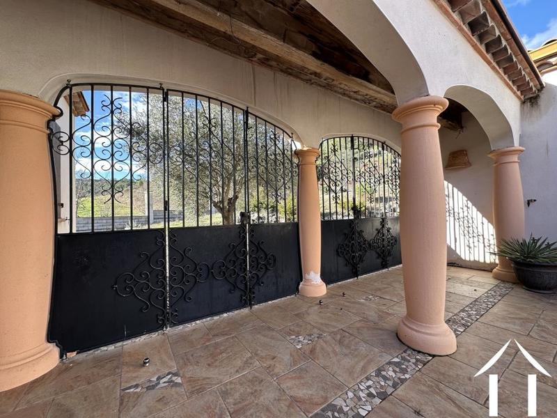 Maison - 225 m² - 7 pièces