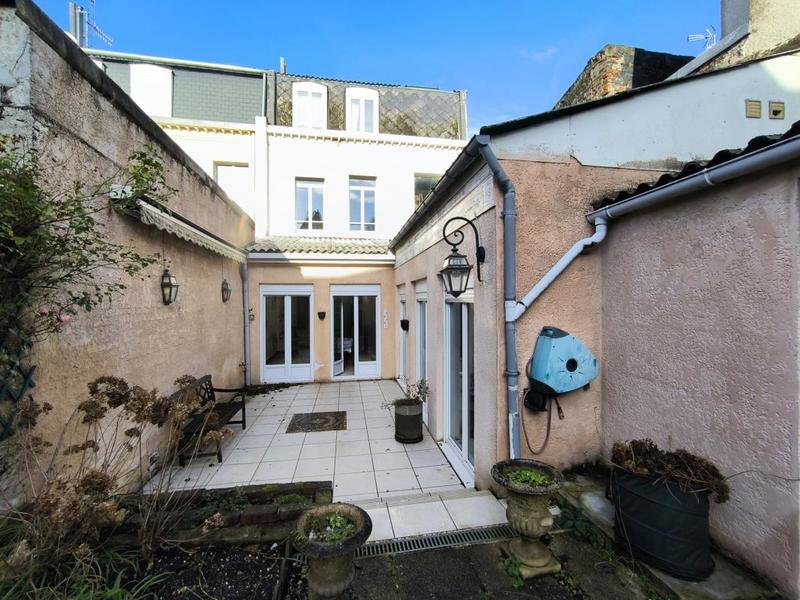 Maison bourgeoise - 198 m² - 8 pièces