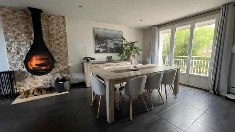 Maison - 100 m² - 6 pièces