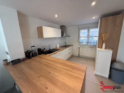 Maison - 93 m² - 5 pièces