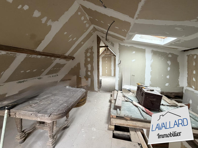 Maison - 92 m² - 4 pièces