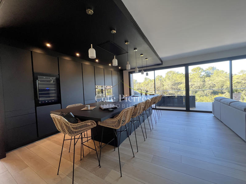 Villa - 200 m² - 5 pièces