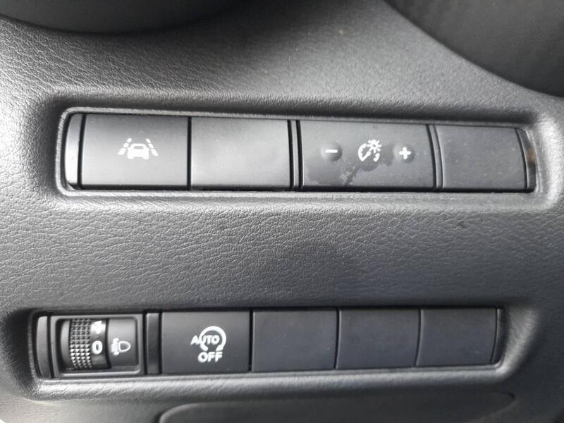 Nissan Juke F16a Shadow Dig-T 114