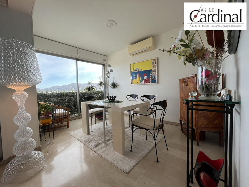 Appartement - 108 m² - 5 pièces