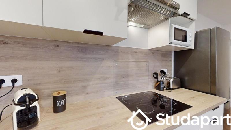 Chambre - 9 m² - 1 pièce