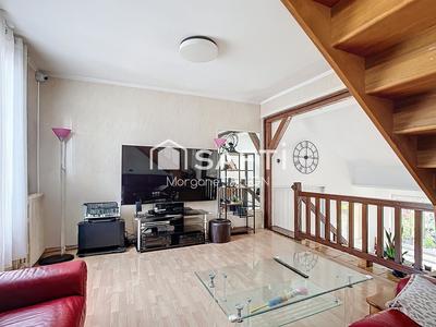 Maison - 120 m² - 4 pièces