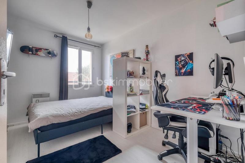 Maison - 99 m² - 5 pièces