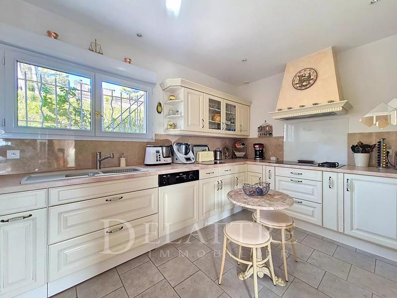 Villa - 160 m² - 6 pièces