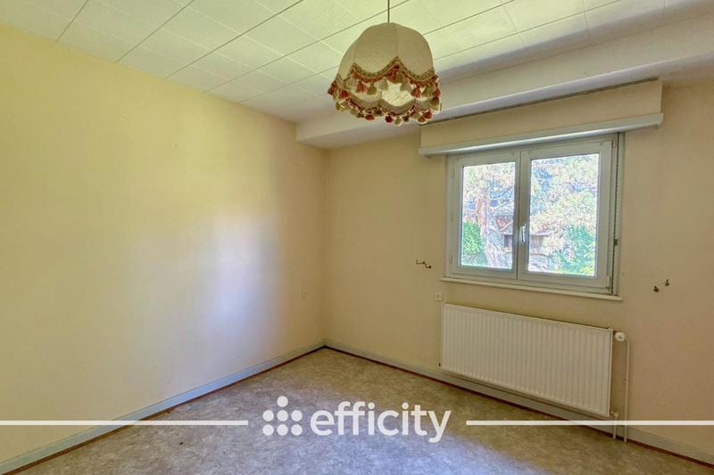 Maison - 202 m² - 10 pièces