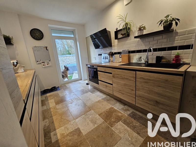 Maison - 90 m² - 4 pièces