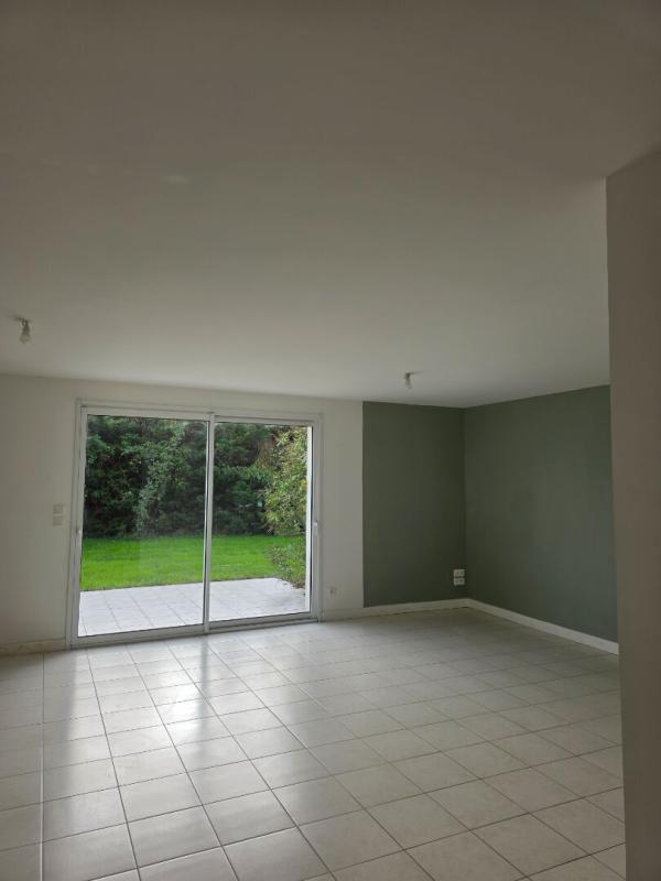 Maison - 83 m² - 5 pièces