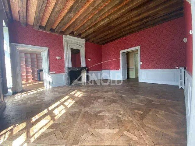 Appartement - 180 m² - 9 pièces