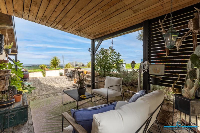 Maison - 211 m² - 7 pièces