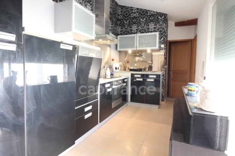 Appartement ancien - 99 m² - 4 pièces