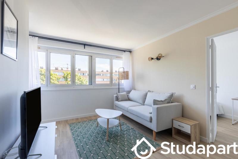 Chambre - 9 m² - 1 pièce