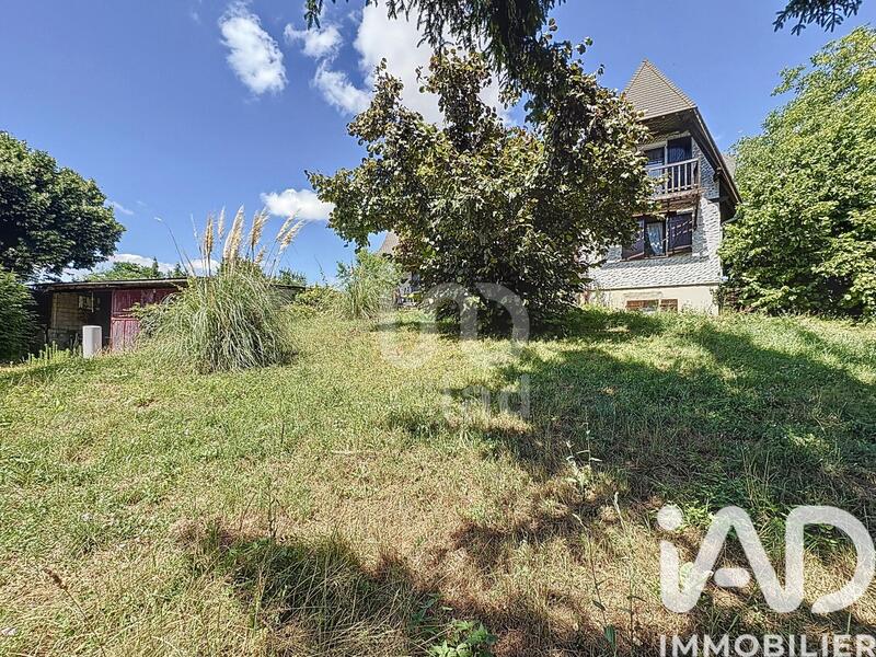 Maison - 250 m² - 11 pièces