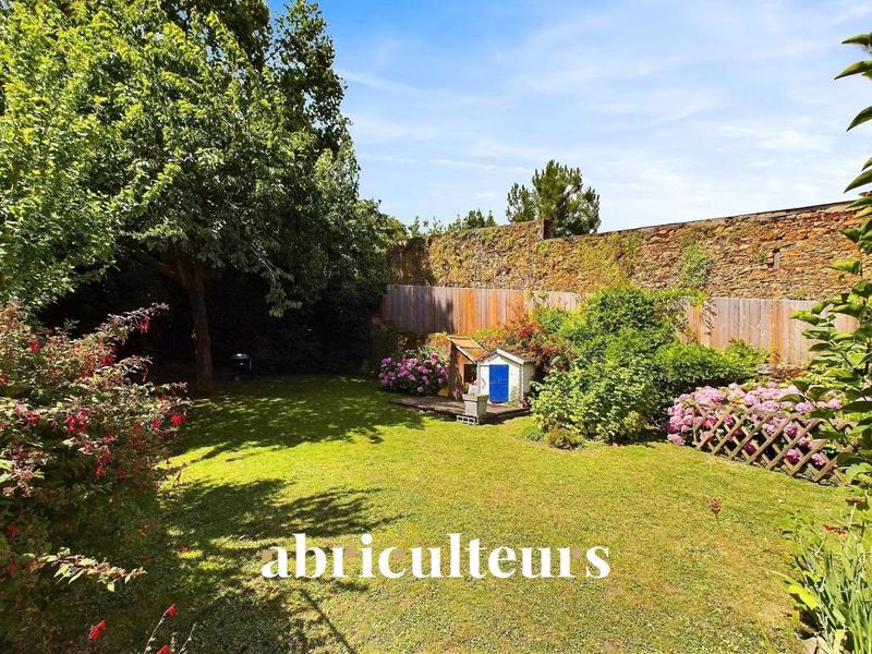 Maison ancienne - 220 m² - 7 pièces