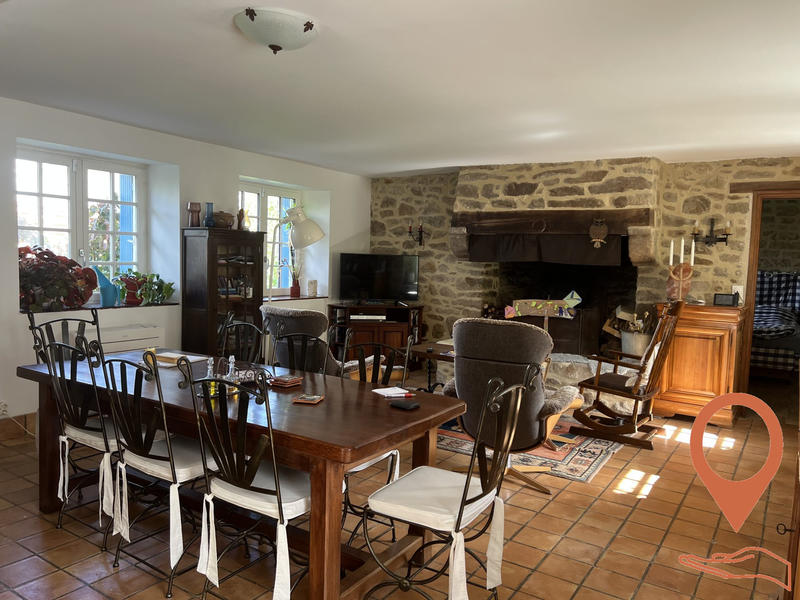 Maison ancienne - 212 m² - 5 pièces