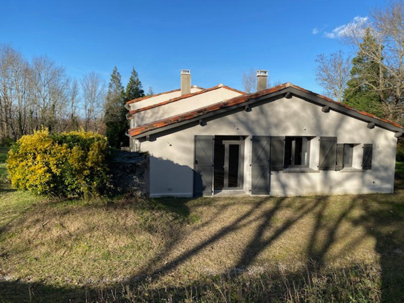 Corps de ferme - 140 m² - 7 pièces