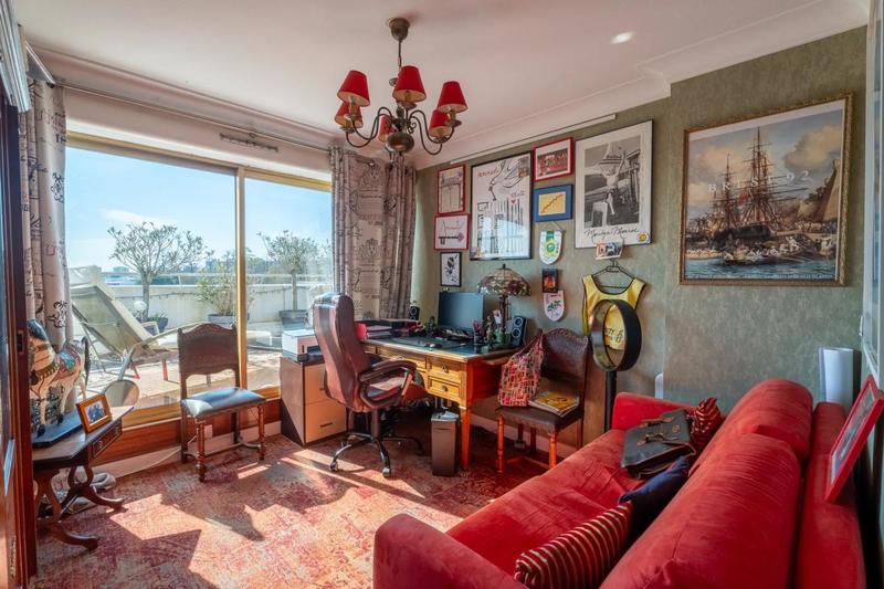 Appartement - 214 m² - 7 pièces